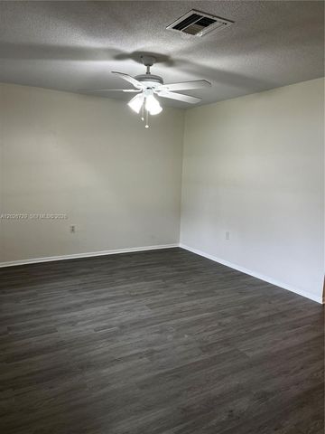 2420 NW 64th Ter, Sunrise, FL 33313