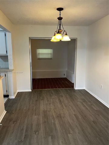 2420 NW 64th Ter, Sunrise, FL 33313
