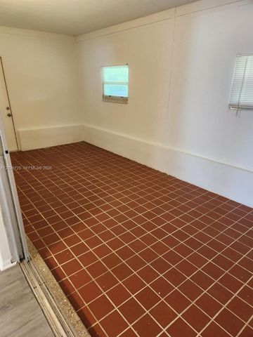 2420 NW 64th Ter, Sunrise, FL 33313