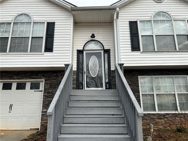 1038 Forest Gln, Jonesboro, GA 30238