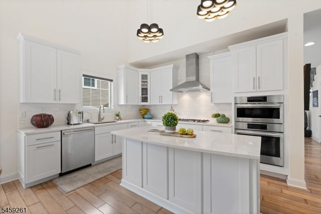 15 Portland Dr, Montgomery Twp., NJ 08558
