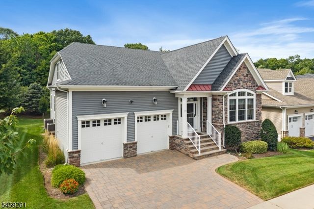15 Portland Dr, Montgomery Twp., NJ 08558