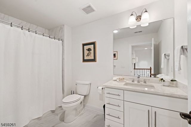 15 Portland Dr, Montgomery Twp., NJ 08558