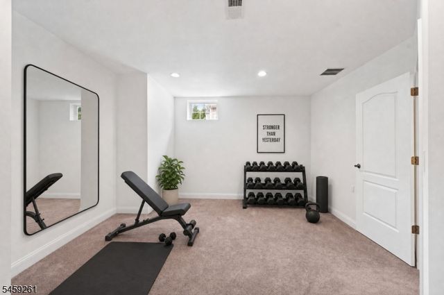 15 Portland Dr, Montgomery Twp., NJ 08558