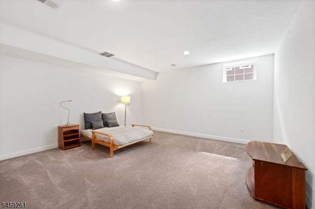 15 Portland Dr, Montgomery Twp., NJ 08558