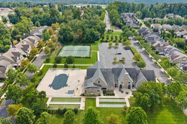 15 Portland Dr, Montgomery Twp., NJ 08558