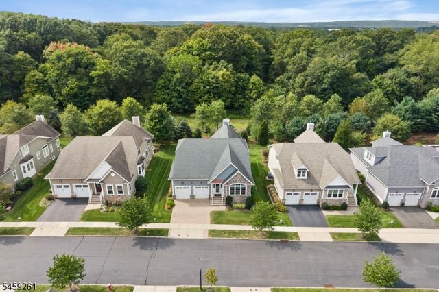 15 Portland Dr, Montgomery Twp., NJ 08558