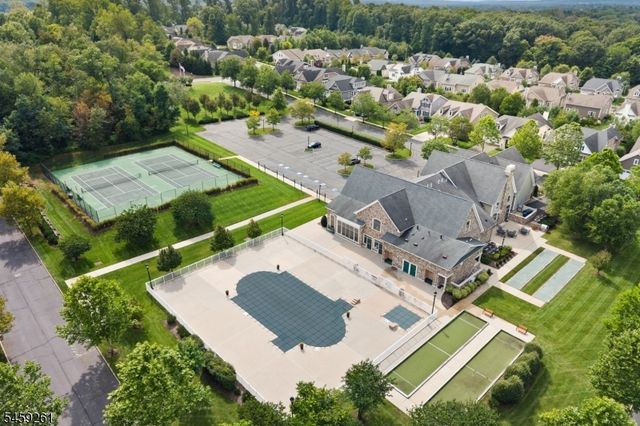 15 Portland Dr, Montgomery Twp., NJ 08558