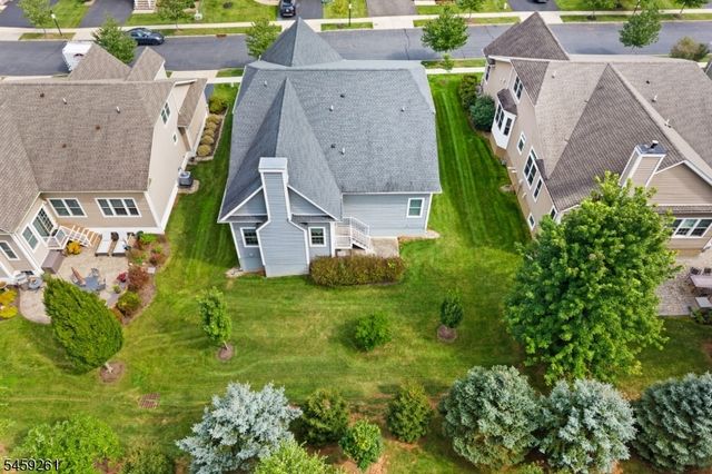15 Portland Dr, Montgomery Twp., NJ 08558