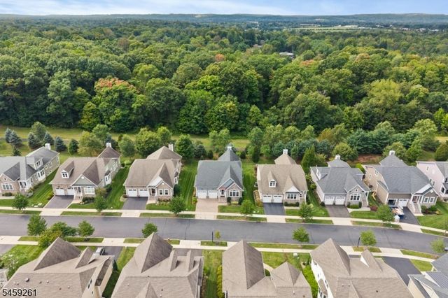 15 Portland Dr, Montgomery Twp., NJ 08558