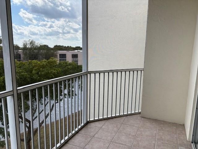 7611 Southampton Terrace 407, Tamarac, FL 33321