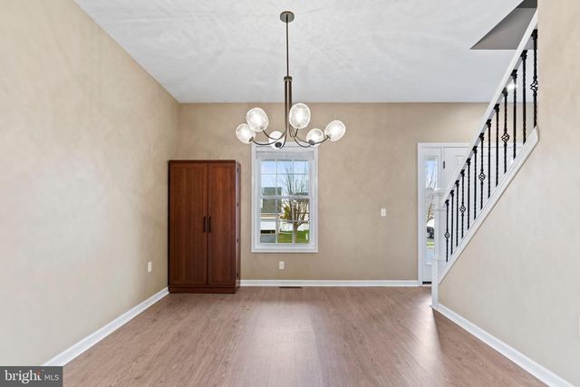 1110 SHANNON LN, Carlisle, PA 17013