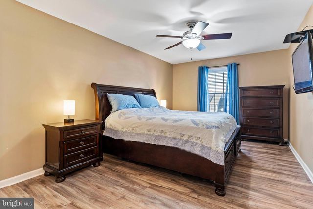 1110 SHANNON LN, Carlisle, PA 17013