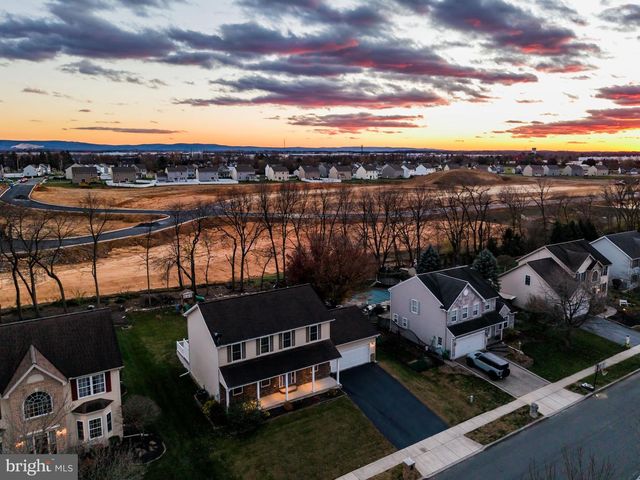 1110 SHANNON LN, Carlisle, PA 17013