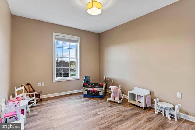 1110 SHANNON LN, Carlisle, PA 17013