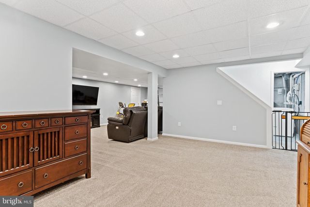 1110 SHANNON LN, Carlisle, PA 17013