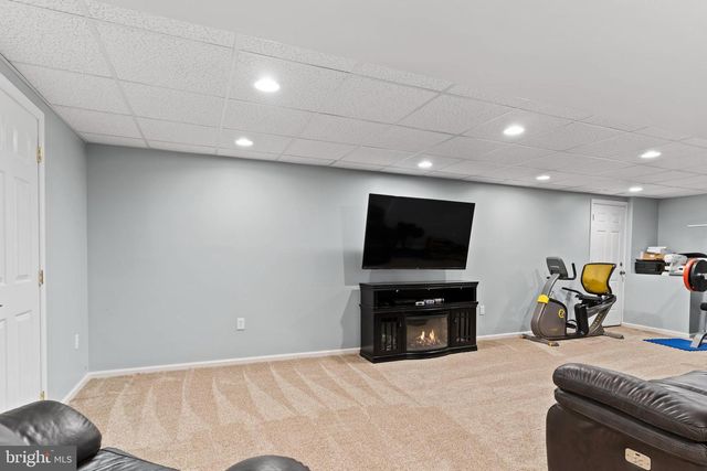 1110 SHANNON LN, Carlisle, PA 17013