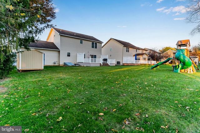 1110 SHANNON LN, Carlisle, PA 17013