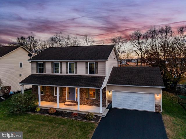 1110 SHANNON LN, Carlisle, PA 17013