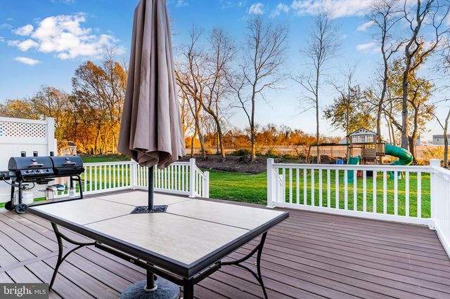 1110 SHANNON LN, Carlisle, PA 17013