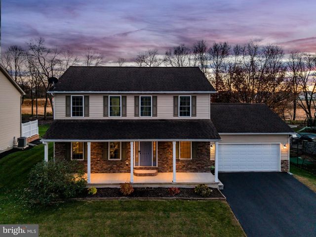 1110 SHANNON LN, Carlisle, PA 17013