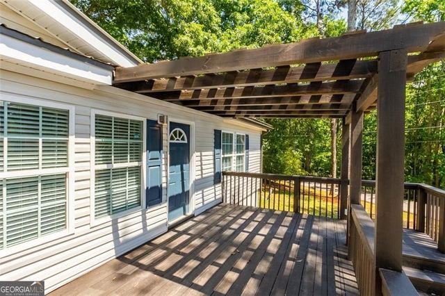 6140 Jones Road, Flowery Branch, GA 30542