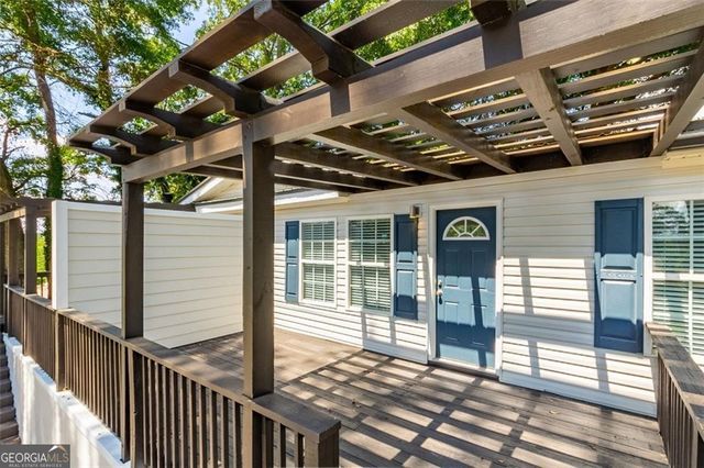 6140 Jones Road, Flowery Branch, GA 30542