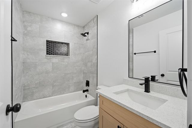 7447 Langley Road, Houston, TX 77016