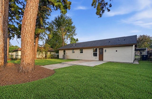 7447 Langley Road, Houston, TX 77016