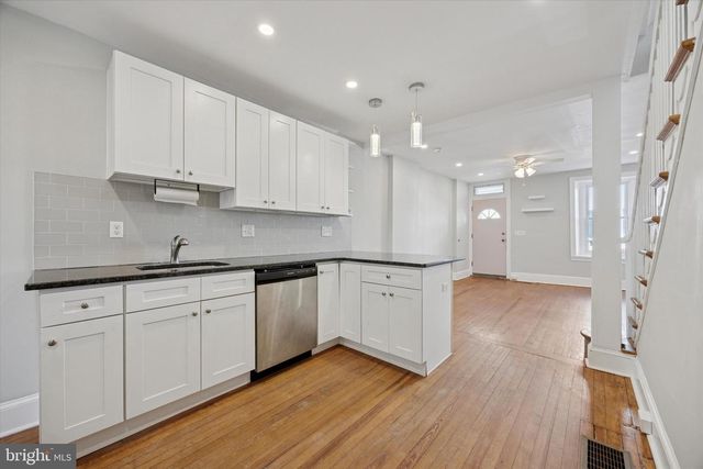 135 EAST ST, Philadelphia, PA 19127