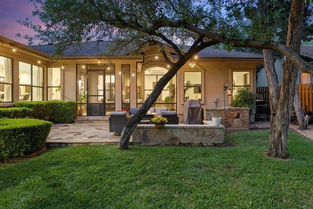 102 Blue Jay DR, Lakeway, TX 78734