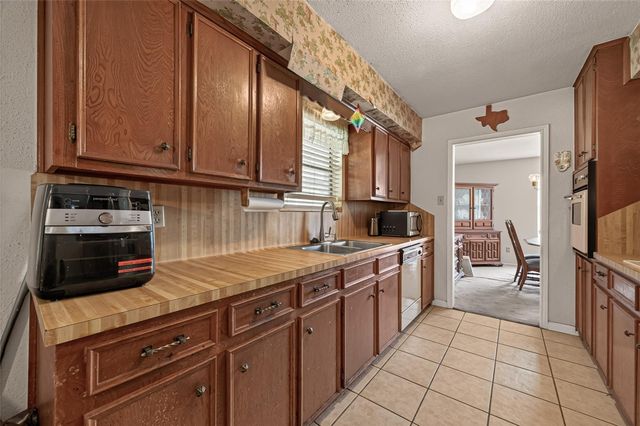 2615 County Road 956, Rosharon, TX 77583