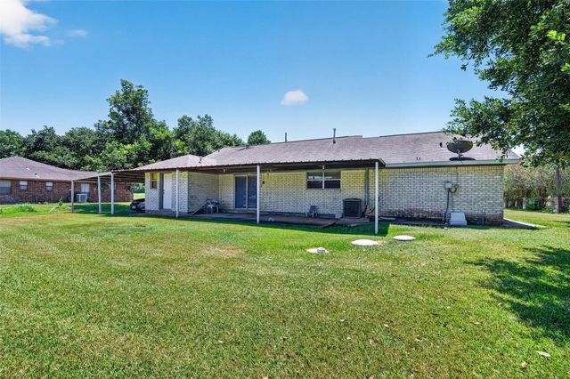 2615 County Road 956, Rosharon, TX 77583
