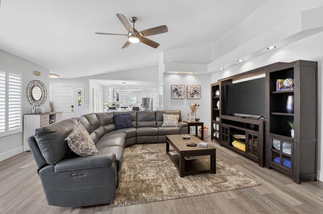 15838 Loch Maree Lane 3006, Delray Beach, FL 33446