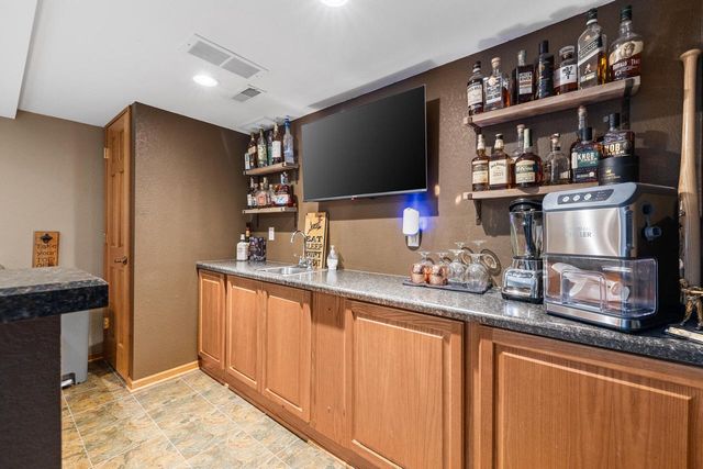 1446 Mulberry STREET, Hartford, WI 53027