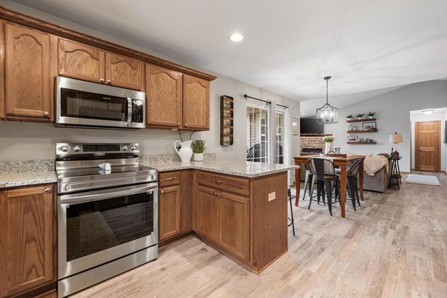 1446 Mulberry STREET, Hartford, WI 53027