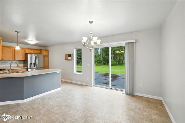 4543 S Twin Peaks Drive, Wasilla, AK 99654