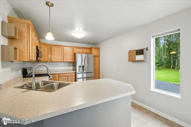4543 S Twin Peaks Drive, Wasilla, AK 99654