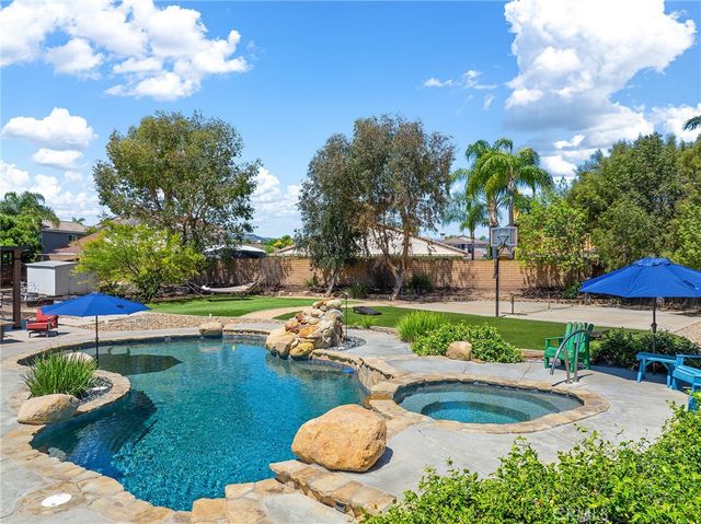 42260 Chisolm Trail, Murrieta, CA 92562
