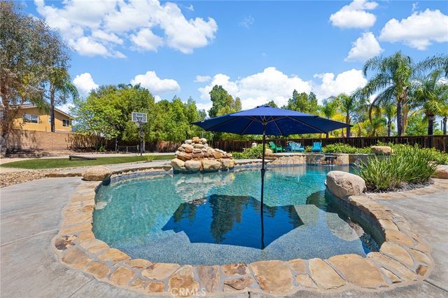 42260 Chisolm Trail, Murrieta, CA 92562