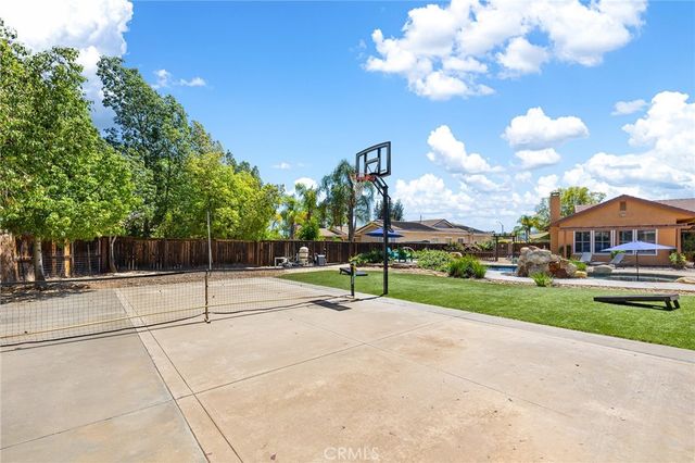 42260 Chisolm Trail, Murrieta, CA 92562