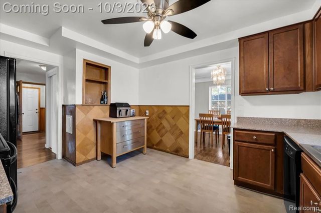 13440 Northfield Boulevard, Oak Park, MI 48237