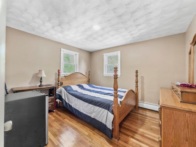 8 Haigh Avenue, Salem, NH 03079