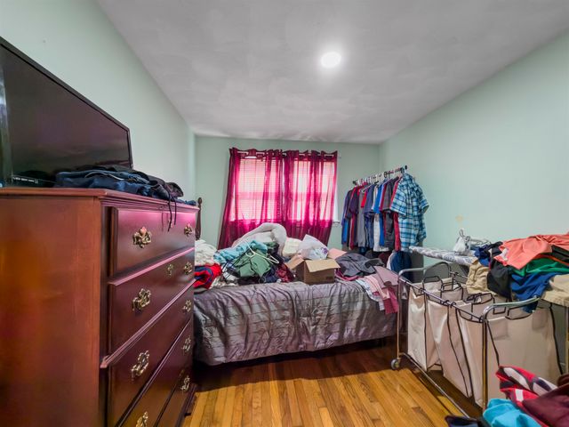 8 Haigh Avenue, Salem, NH 03079