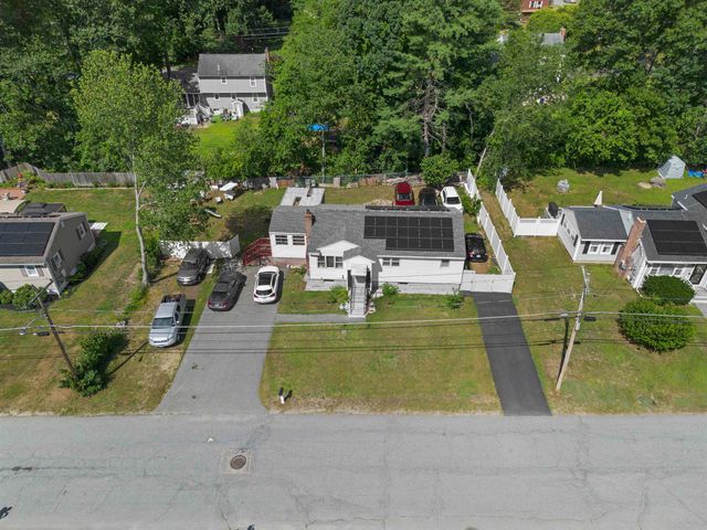 8 Haigh Avenue, Salem, NH 03079
