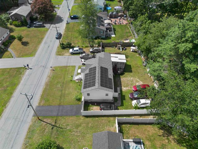 8 Haigh Avenue, Salem, NH 03079