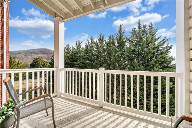 4448 Pheasant Ridge Rd Apt 304, Roanoke, VA 24014