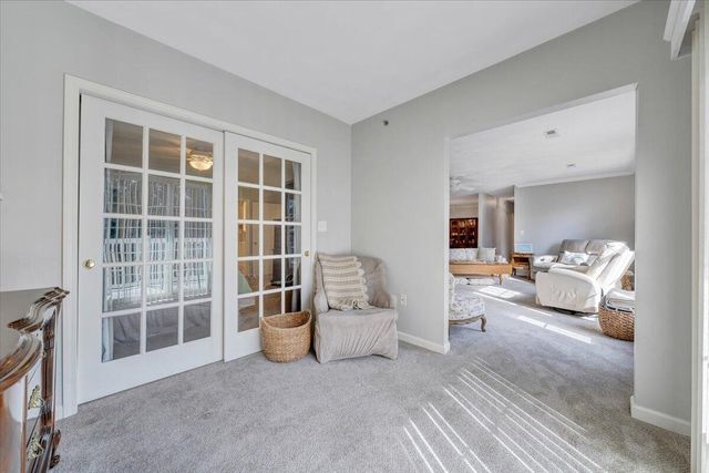 4448 Pheasant Ridge Rd Apt 304, Roanoke, VA 24014