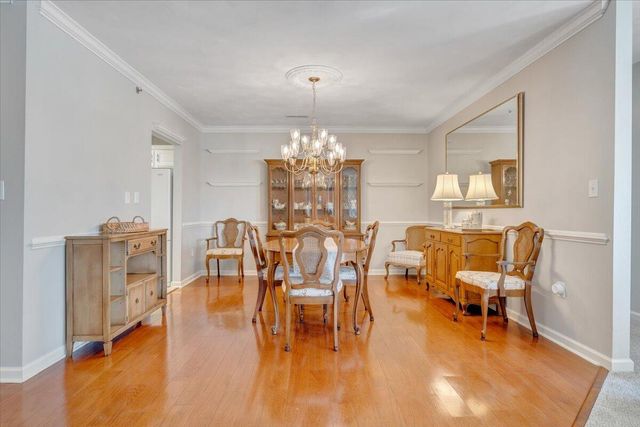 4448 Pheasant Ridge Rd Apt 304, Roanoke, VA 24014