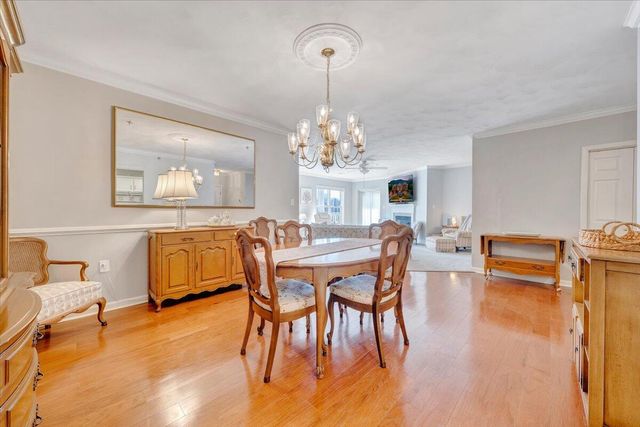 4448 Pheasant Ridge Rd Apt 304, Roanoke, VA 24014